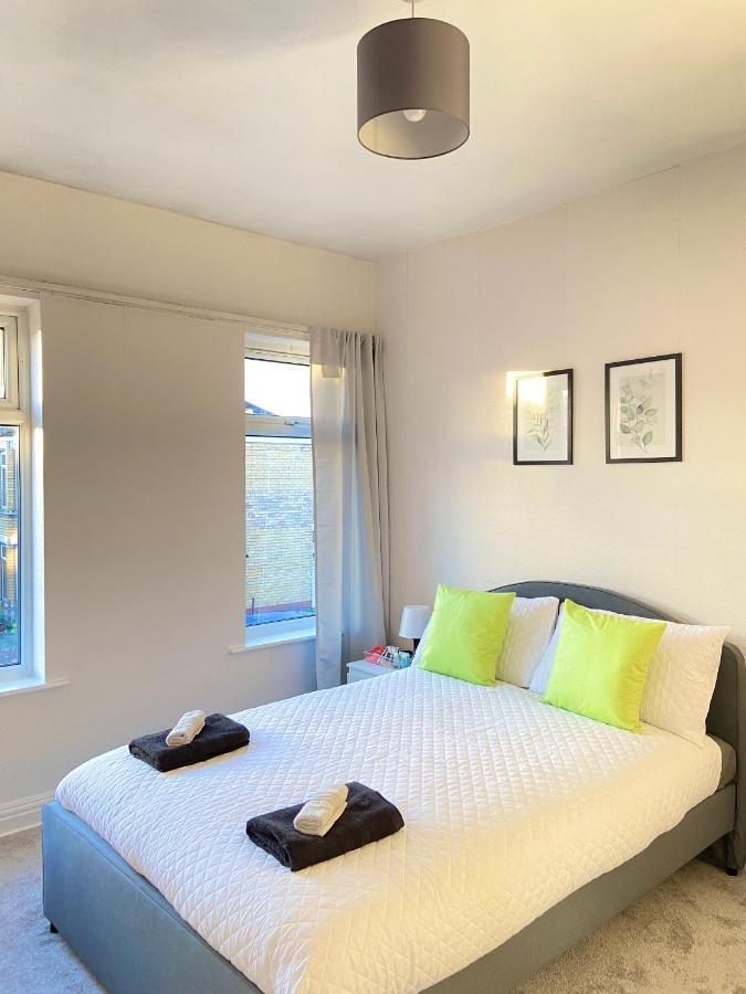 Kisobi Home Bedroom 1 Kingston upon Hull Extérieur photo