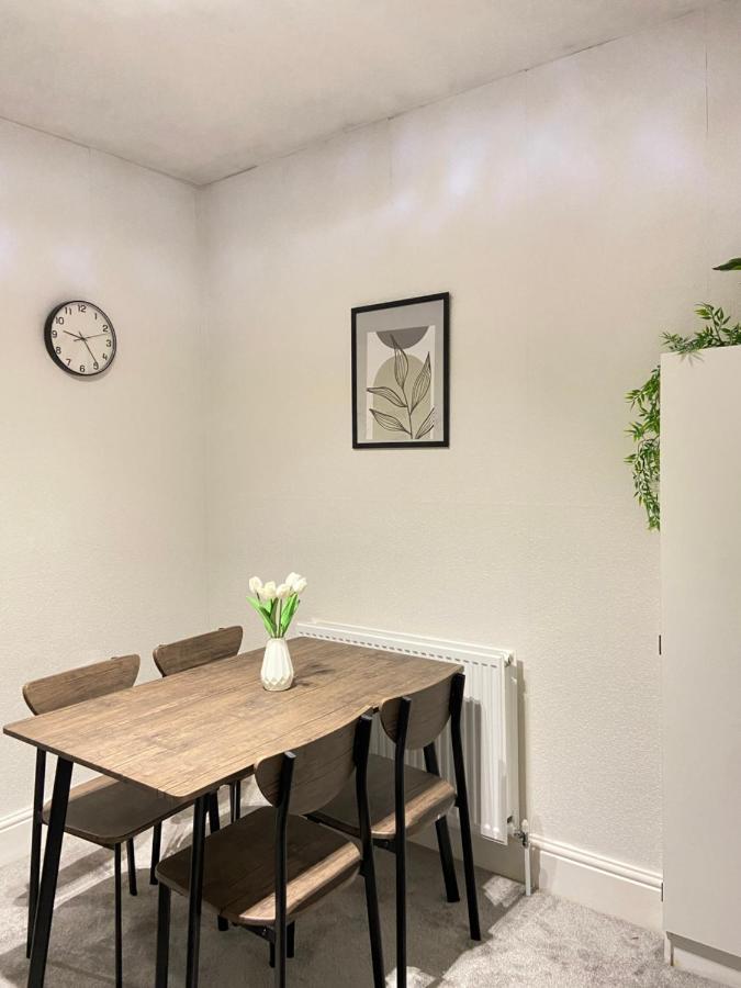 Kisobi Home Bedroom 1 Kingston upon Hull Extérieur photo